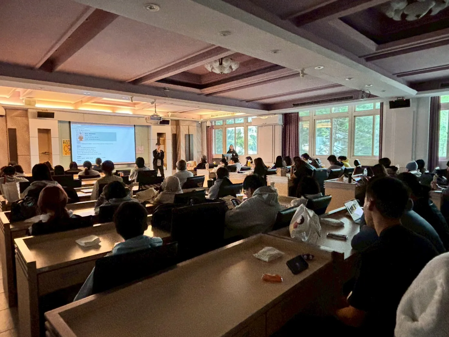 此圖詳細說明請見以下文字區塊。